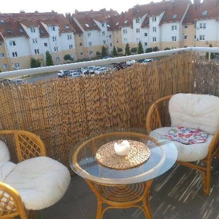 Jasne Czyste I Zadbane Mieszkanie Blisko Lotniska Gdansk Ngoại thất bức ảnh